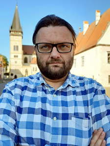 Dr Marcin Piątek